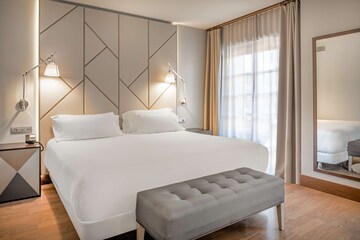 NH Collection Leon Plaza Mayor