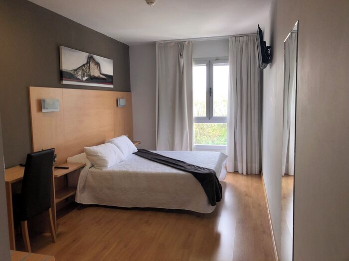 Hotel Villa de Los Arcos