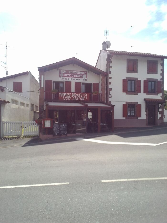 Gite d'etape Zuharpeta Randonneur Pelerin