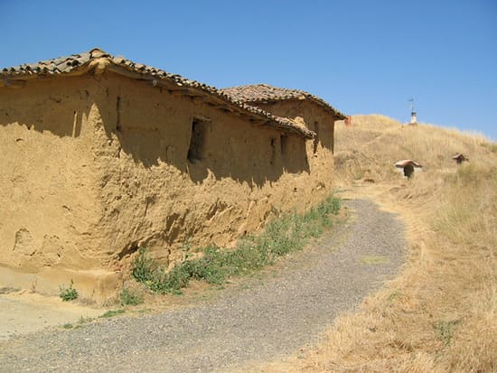 Stage 18: Terradillos de los Templarios to Bercianos del Real Camino on the Camino Francés